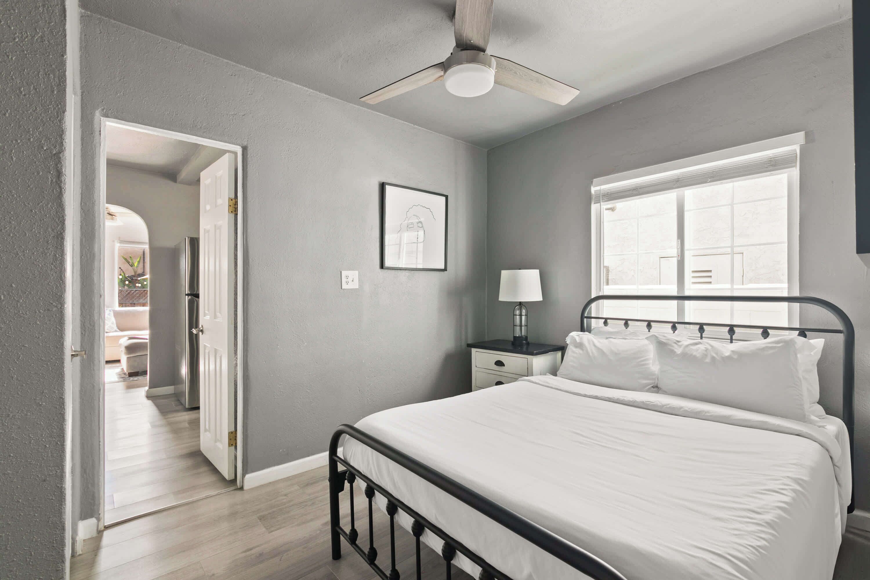 3 bedrooms, desk, iron/ironing board, WiFi