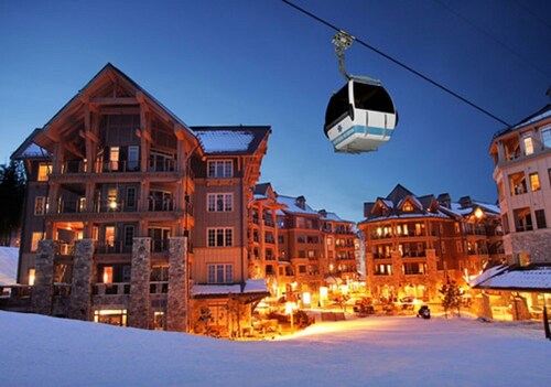 The Palisade_AC & Hot Tub, Arcade, Foosball, Dart Board + 1G Wifi, Smart TV's, Surround Sound