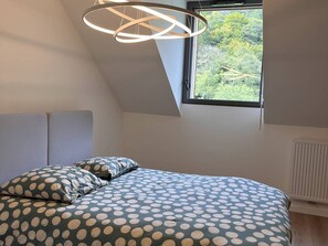 4 bedrooms, free WiFi