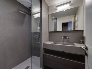 Hair dryer, towels