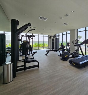 Apartment | Fitness facility - Modern Studio 10mins to Dubai Mall (Dubai)
