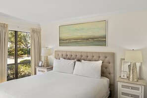 1 bedroom, WiFi, bed sheets - Lakefront 1BR Condo w/ Sunny Porch & Golf Cart in Sandestin! (Miramar Beach)