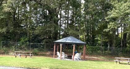 Cozy & Convenient 2BR Corporate Stay – Ideal for Relocation or Recovery