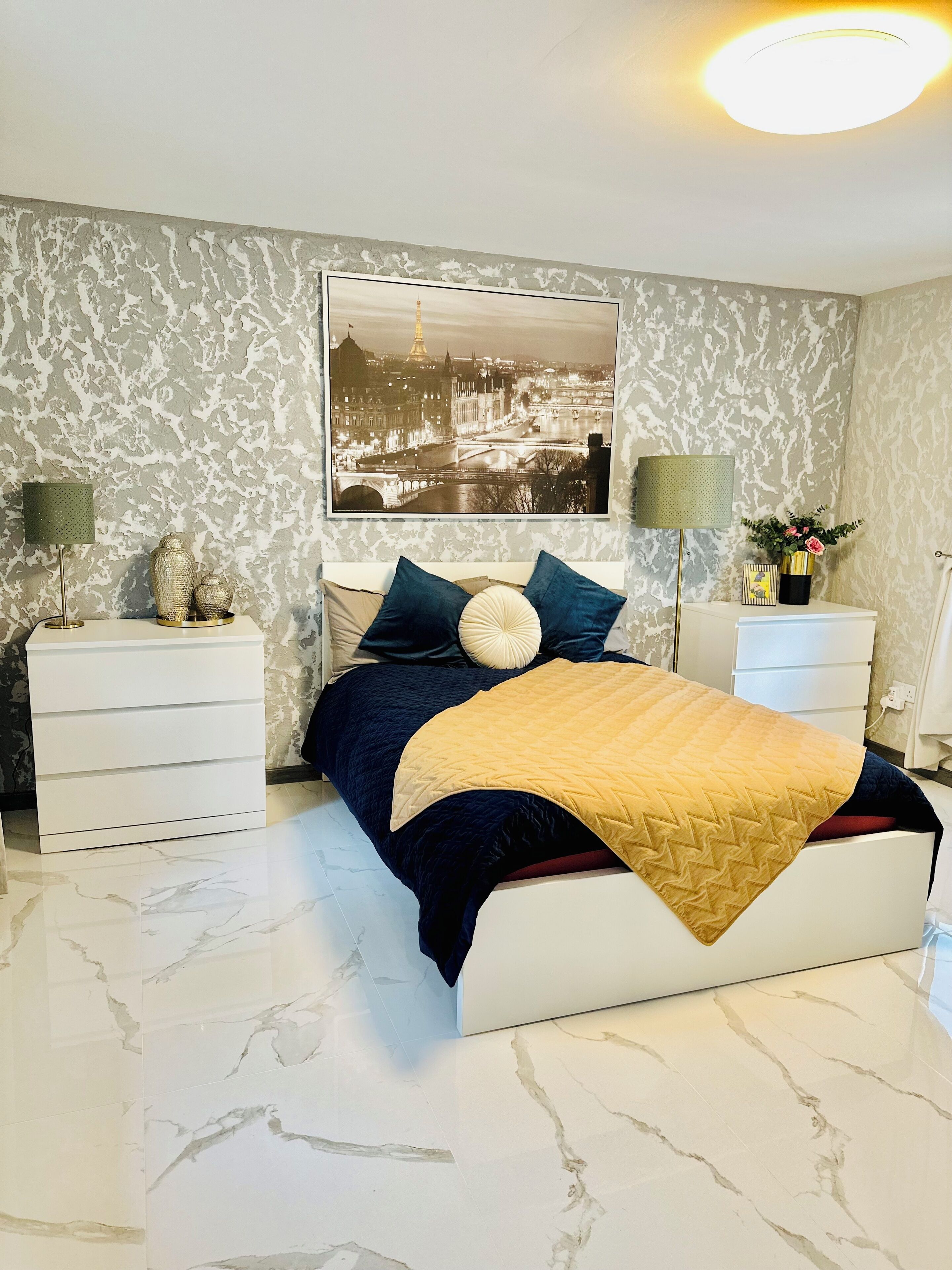 3 Schlafzimmer, Schreibtisch, Bügeleisen/Bügelbrett, kostenloses WLAN