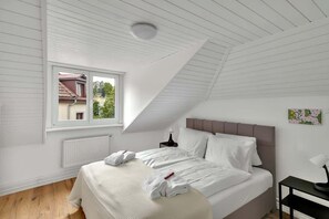 2 bedrooms, WiFi, bed sheets