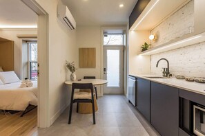 1 Schlafzimmer, Schreibtisch, Bügeleisen/Bügelbrett, WLAN