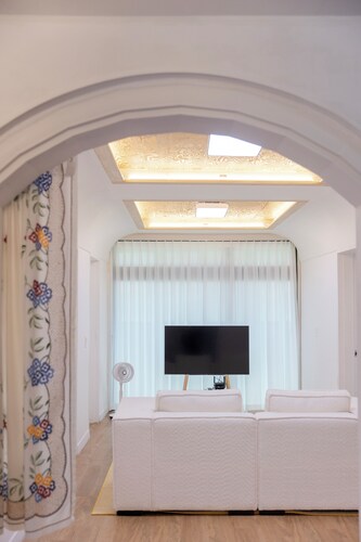 3-bedroom house in soothing Jeju with WiFi, AC