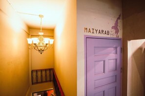 Exterior - Stash Hostel (Bangkok)