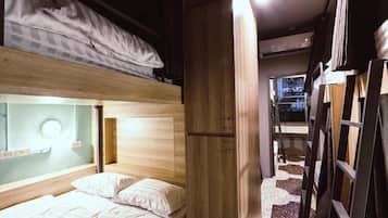 Double Bed in Shared Dormitory | Minibar, laptop workspace, free WiFi, bed sheets