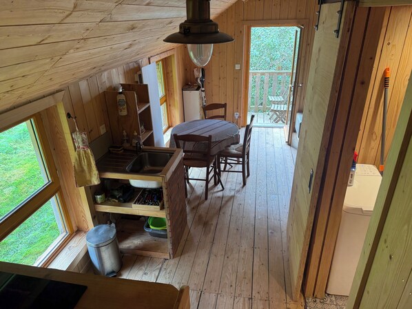 Interior - self-catering cottage (Belleroche)