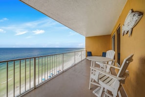 Property grounds - Treasure Island 804- Heated Pool, Hot Tub, Grills, FREE Golf & Beach Service! (Panama City Beach)