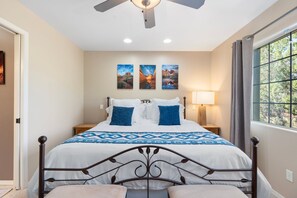 3 habitaciones, escritorio, tabla de planchar con plancha y wifi gratis