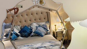 2 bedrooms, iron/ironing board, WiFi, bed sheets - Cozy 2-bedroom apartment in beautiful Dubai with WiFi, AC (دبي)