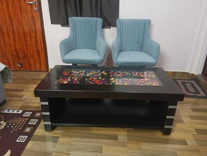 Habitación de lujo, varias camas | Servicio a la habitación