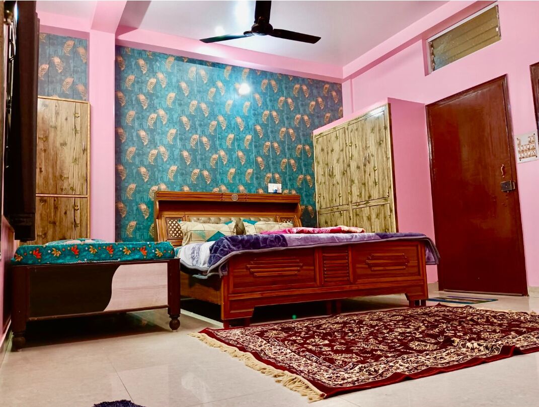 Luxury Room, Multiple Beds | Premium bedding, pillowtop beds, soundproofing, free WiFi