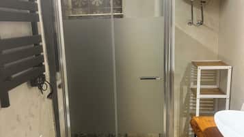 Hårtørrer, håndklæder, Sæbe, Shampoo