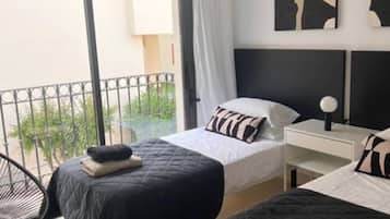 2 habitaciones, tabla de planchar con plancha, wifi y ropa de cama
