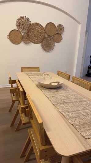 Dining - Highgate@Legacy Park, a 3 bed 2 bath pet friendly home within a gated community (Davenport)