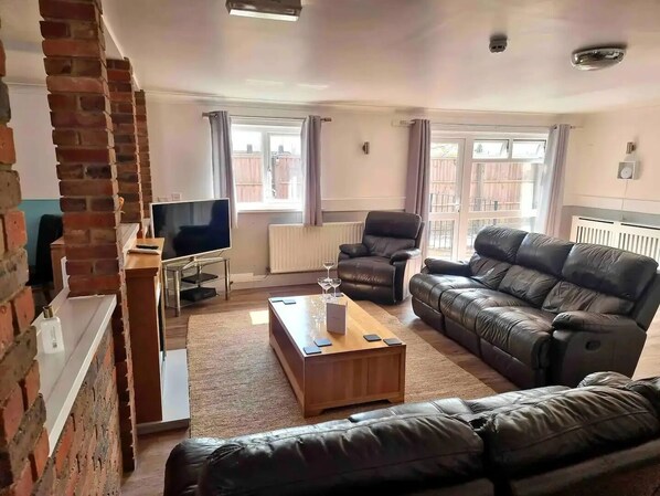 Smart TV, DVD player, books