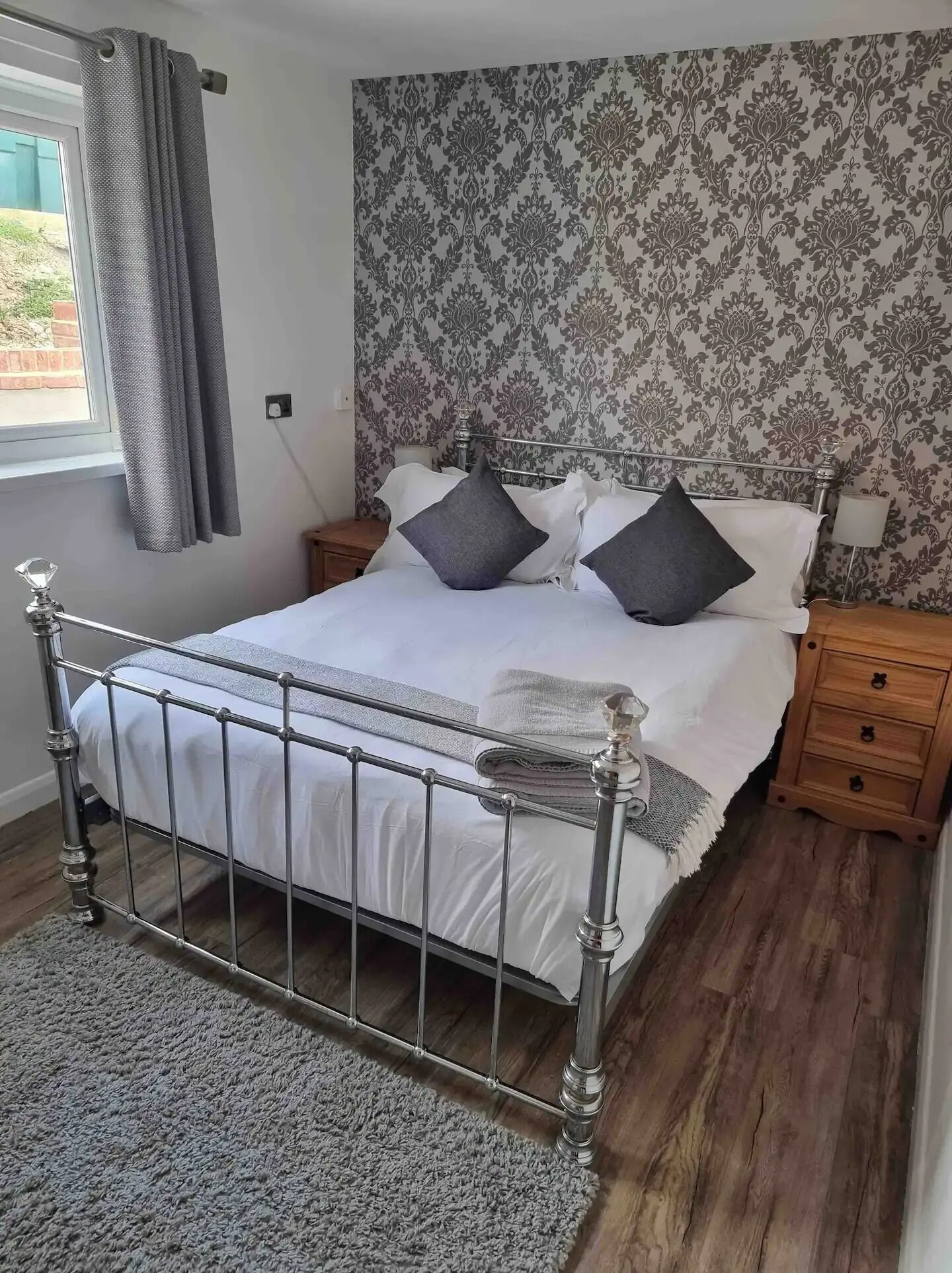 6 bedrooms, iron/ironing board, travel crib, free WiFi