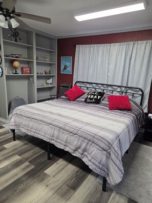 1 chambre, fer et planche à repasser, Wi-Fi gratuit, draps fournis