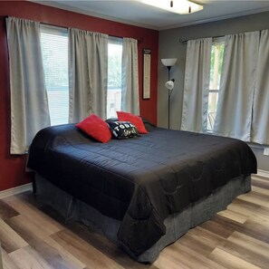 1 bedroom, free WiFi, bed sheets