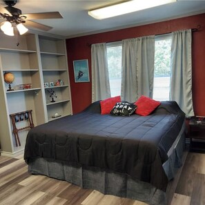 1 bedroom, free WiFi, bed sheets