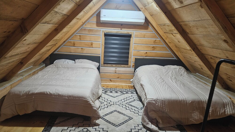 SHAVEHEAD LAKE CABIN RETREAT, near Notre Dame Cass County Vrbo