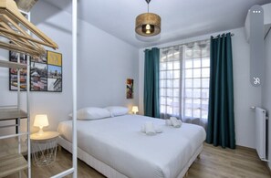 5 chambres, fer et planche à repasser, draps fournis