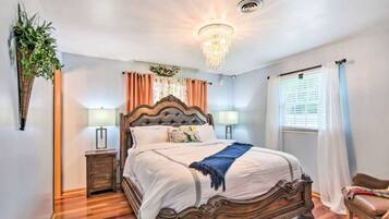6 bedrooms, iron/ironing board, travel cot, free WiFi