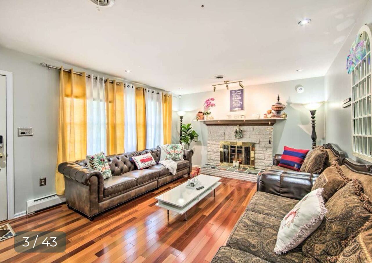 Smart TV, fireplace