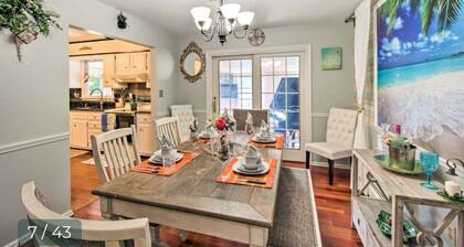 Relaxing 5-Bedroom Getaway with Saltwater Pool & Game Room Close to Hershey