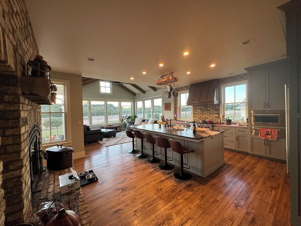 Interior - Secluded, private, 7500 square foot home just 30 minutes from Lambeau Field. (Two Rivers)