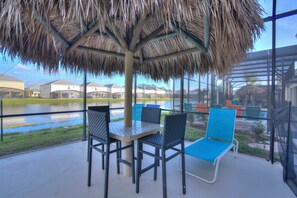 Outdoor dining - 2x Side-by-Side Bowling Villas, 1GB WiFi, videowall TVs, Sports-Wonder, sleep 80 (Kissimmee)