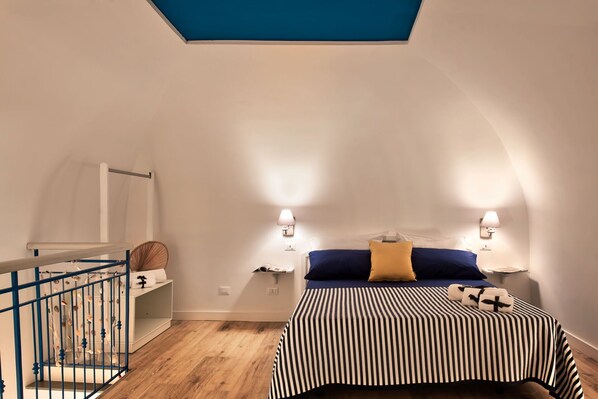 1 habitación, tabla de planchar con plancha y wifi gratis 