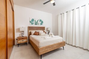 2 bedrooms, desk, iron/ironing board, travel cot - Elegant 2 Bedroom Apartment with Pool (Dominicus)