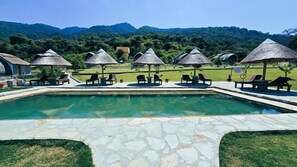 Outdoor pool - Africa Safari Rift Valley Camping (Magara)