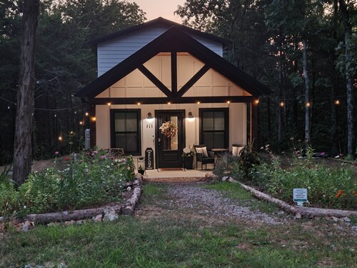 New Farm Cottage, near Branson, MO built in 2022