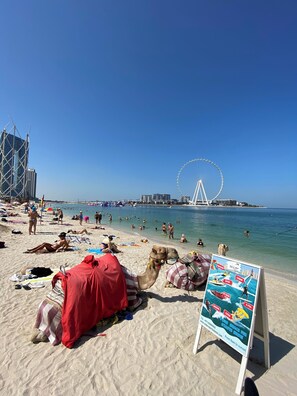 Iron/ironing board, free WiFi, bed sheets - Alsahel Beach Hostel (Dubai)