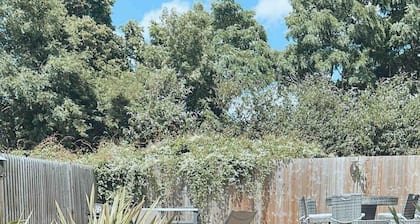 Waterside Short Term Lets 3 Bedroom Sea Views Hot Tub