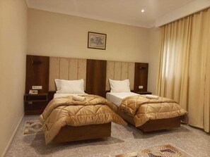 Deluxe Double Room, City View | In-room safe, desk, soundproofing, free WiFi - Medina Hotel (Oran)