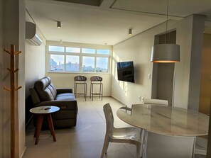 Apartemen | Area keluarga | Televisi layar datar 40-inci dengan saluran TV satelit