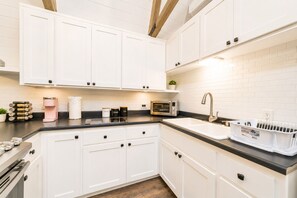 Oven, stovetop
