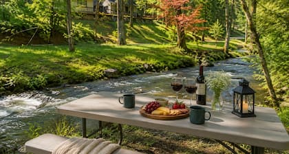 Secluded River Cabin Near Sly Park & Apple Hill