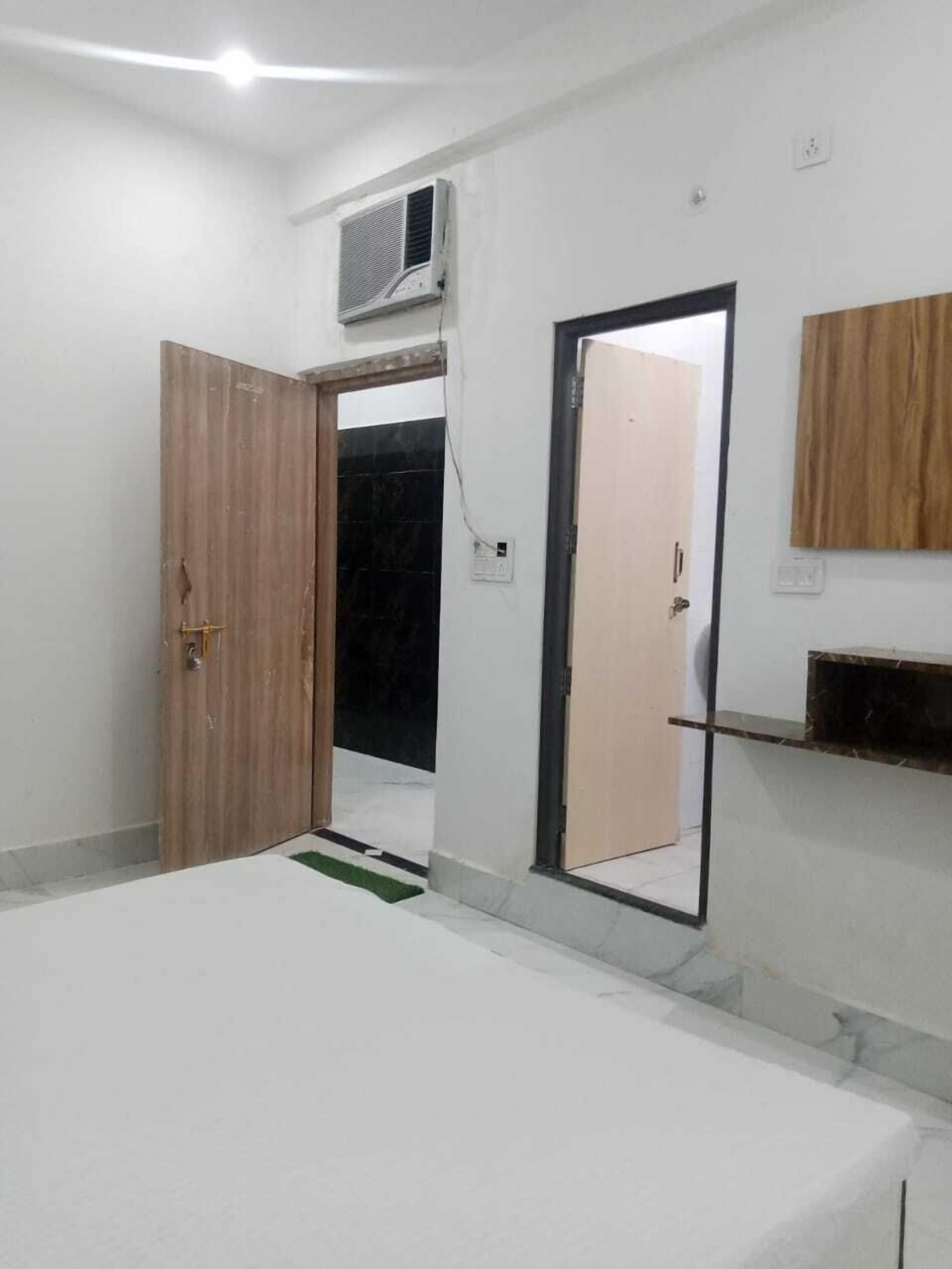 Comfort Triple Room, City View