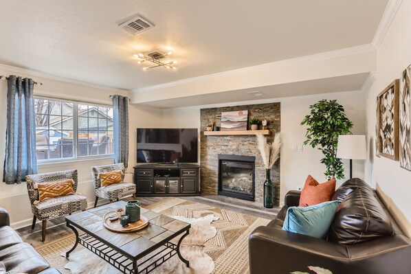 Smart TV, fireplace, video games, books
