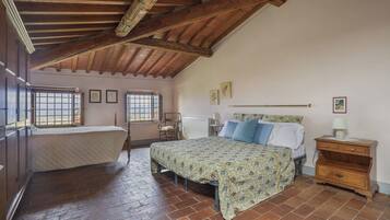 1 camera, Wi-Fi gratuito, lenzuola