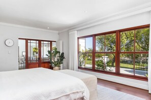 3 Schlafzimmer, Schreibtisch, kostenloses WLAN, Bettwäsche