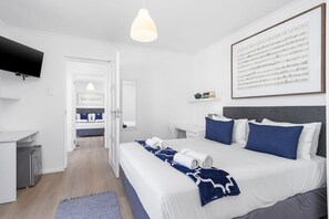 4 habitaciones, escritorio, wifi gratis y ropa de cama 
