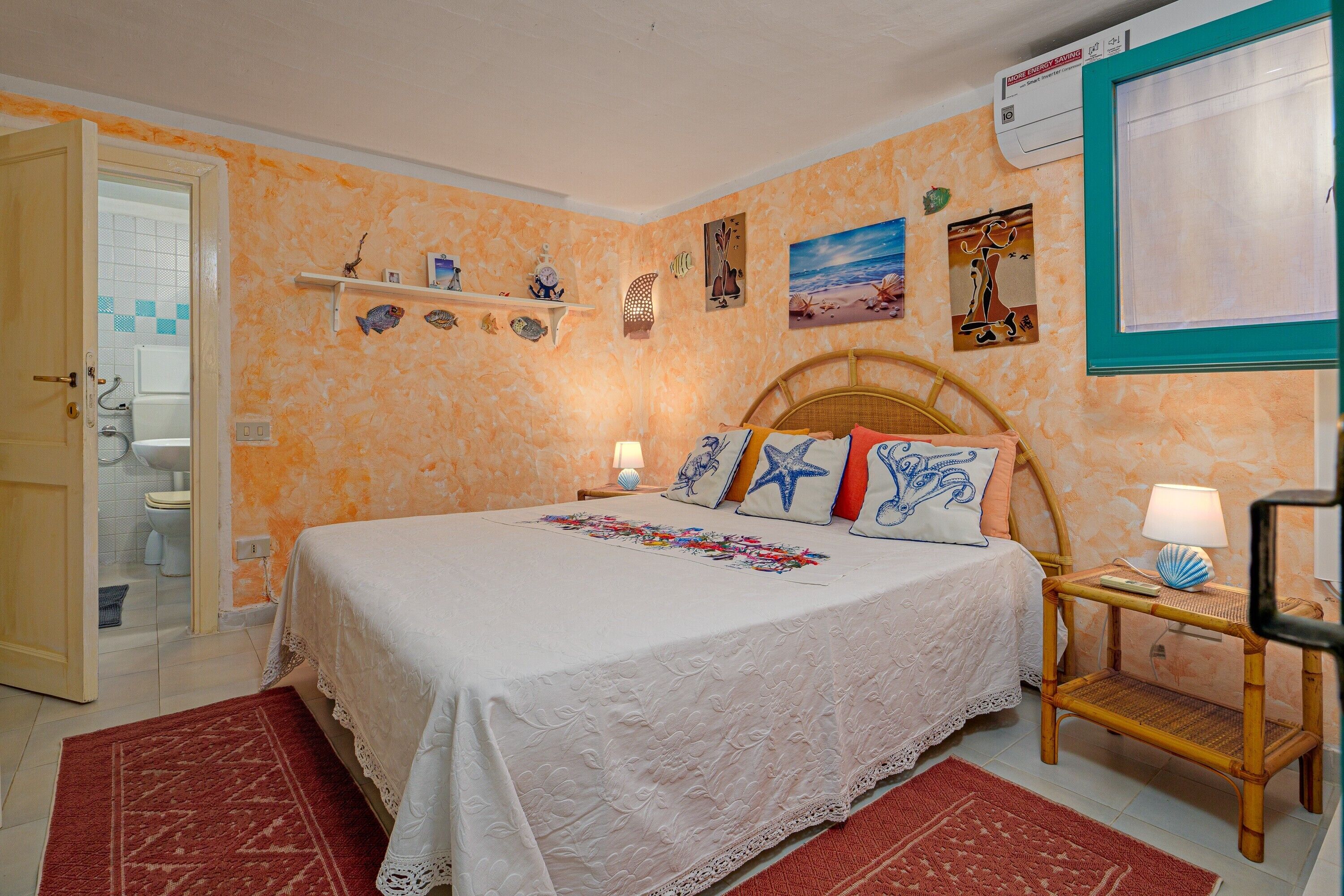 2 bedrooms, iron/ironing board, bed sheets